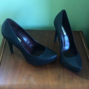 BCBGeneration black 4 inch heels